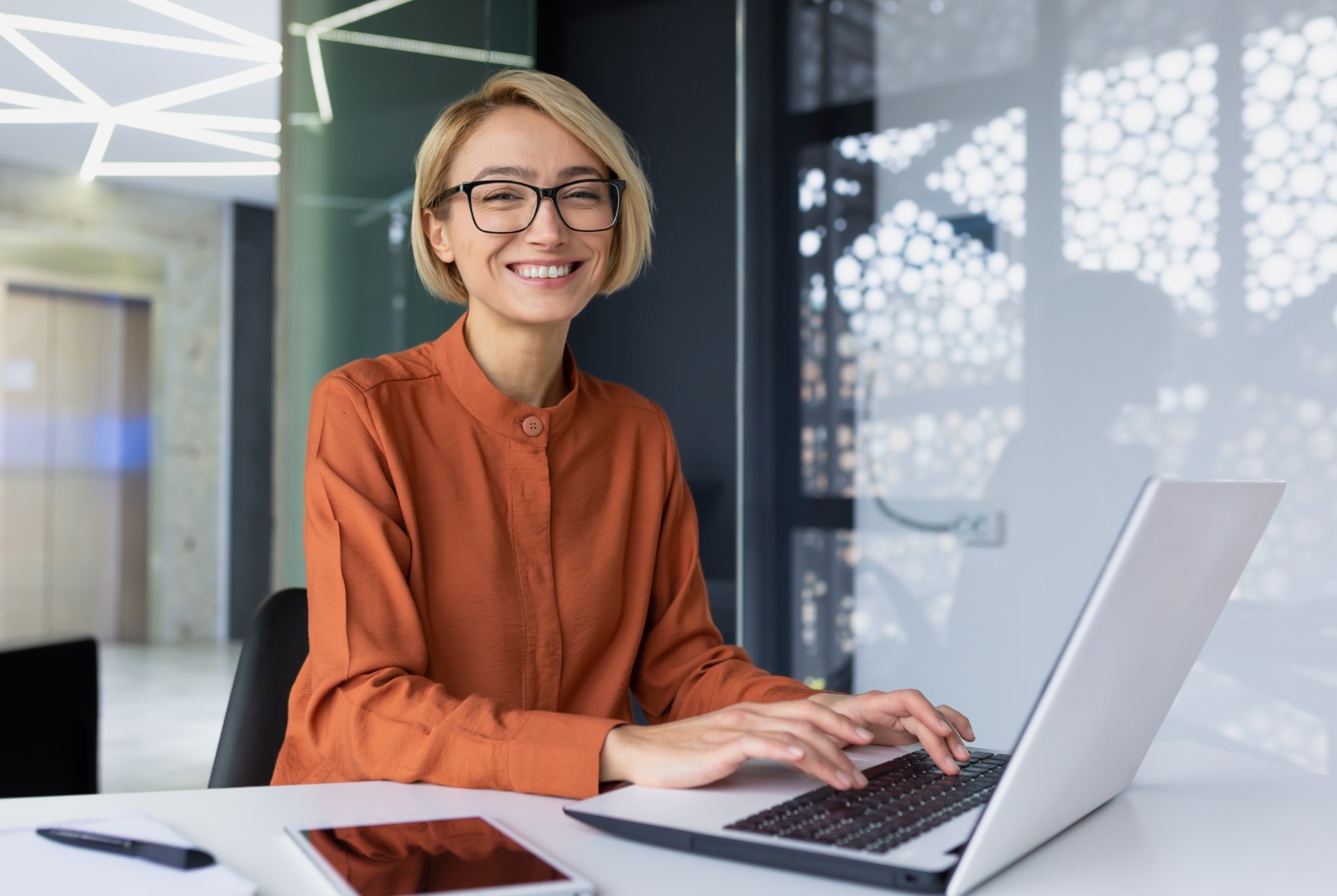 Satysfakcja z pracy jest bardzo ważna / Fot. voronaman, Shutterstock.com