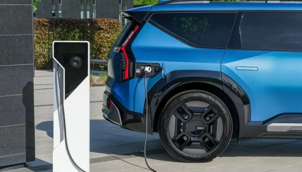 Elektryczne auta z zasięgiem 5000 km? Przełom w technologii akumulatorów