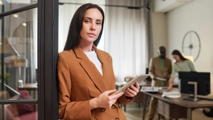 Właściciele jednoosobowych firm są w lepszej sytuacji dzięki AI / Fot. Pressmaster, Shutterstock