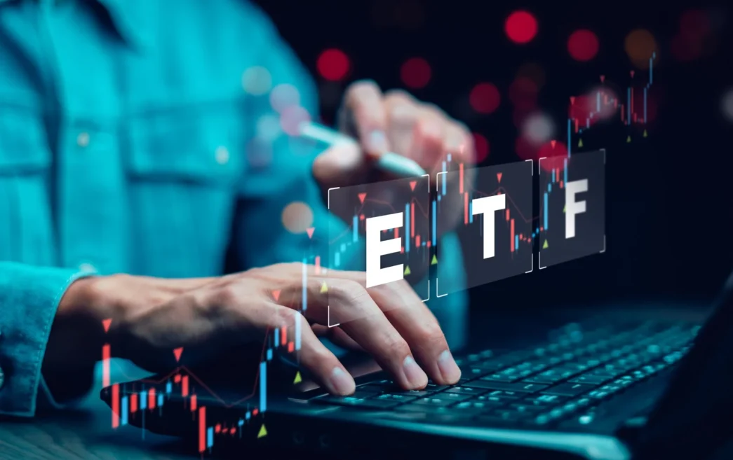 Wysokie zyski z ETF-ów. Gotowe portfolio [5 ETF-ów] / Fot. Tapati Rinchumrus, Shutterstock.com