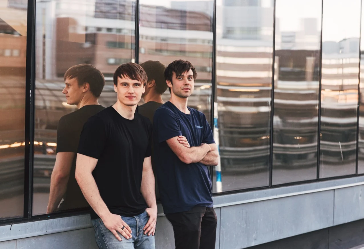 Lovable to prawdziwa gwiazda vibe codingu. Chce sięgnąć po miliardy dolarów