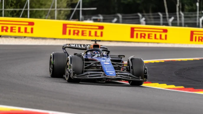 Jak Formuła 1 pompuje wartość Pirelli. Od "niedzieli na torze" do inteligentnych opon na co dzień