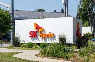 SK Hynix celuje w Wall Street. Notowanie ma zdjąć „koreański rabat” z wyceny giganta pamięci dla AI