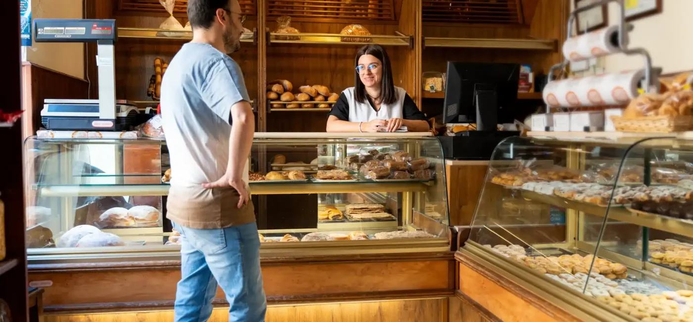 Franczyza piekarnia. Co warto wiedzieć o takim biznesie? / Fot. Alfonso Soler, Shutterstock.com
