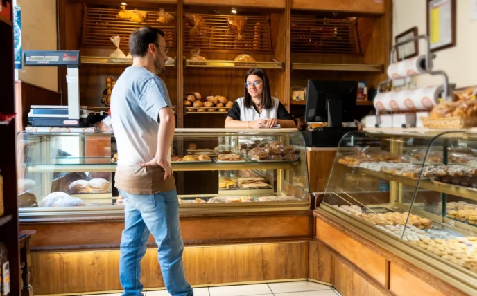 Franczyza piekarnia. Co warto wiedzieć o takim biznesie? / Fot. Alfonso Soler, Shutterstock.com