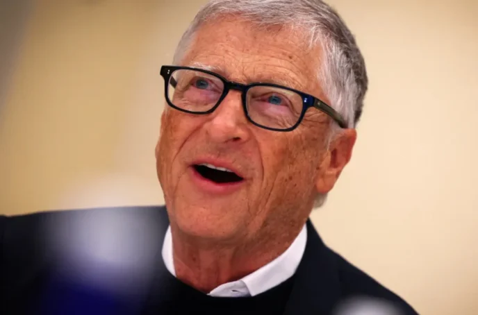 Bill Gates rozmawia z agencją Reuters podczas wywiadu w Nowym Jorku, USA, 8 maja 2025 r. / Fot. Reuters
