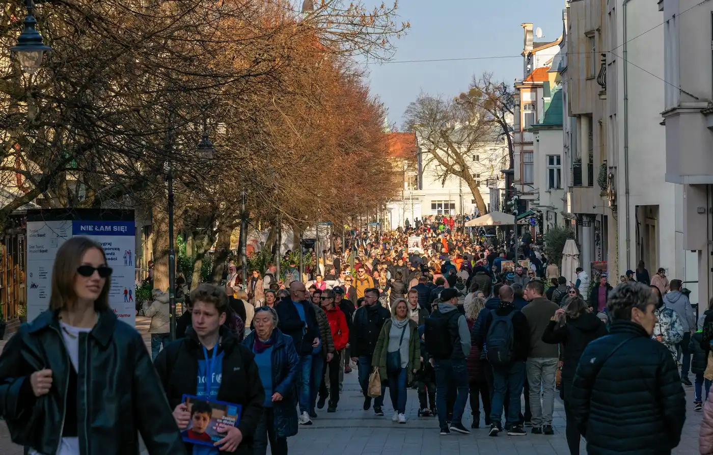 Co myślą Polacy o zmianach w podatkach / Fot. Konoplytska, Shutterstock