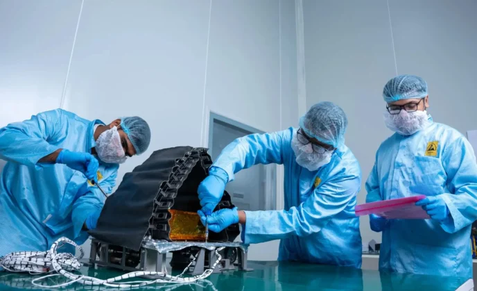 Zespół startupu Cosmoserve Space opracowuje robota do zbierania kosmicznych śmieci / Fot. Cosmoserve Space