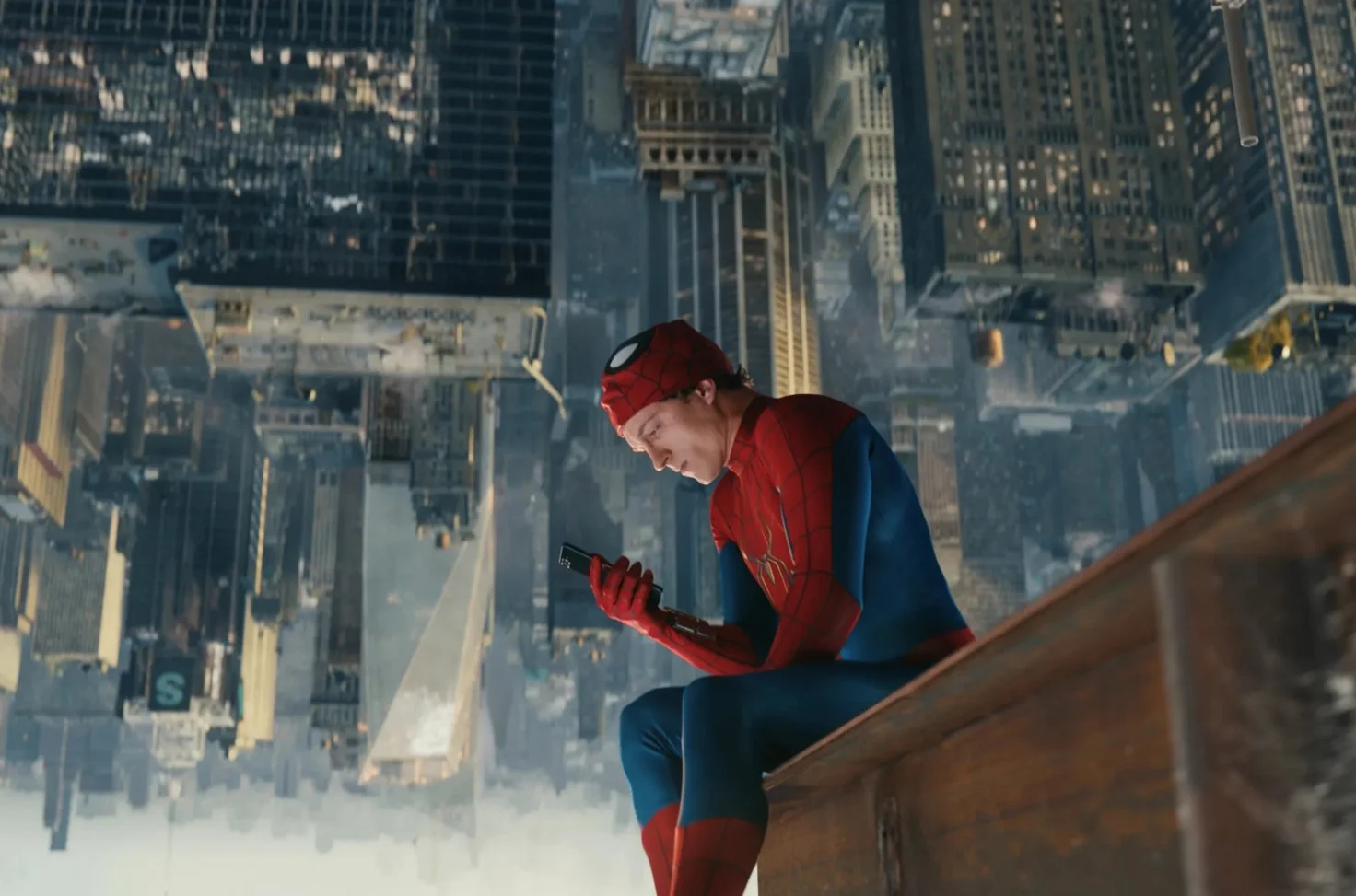 Tom Holland w scenie z filmu „Spider-Man: Brand New Day” / Fot. Sony Pictures