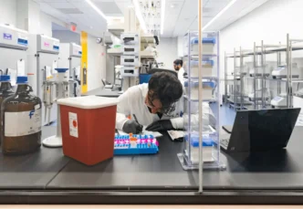 Laboratorium i zakład produkcyjny Moderny w Marlborough w stanie Massachusetts (USA)